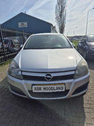 skadebil auto Opel Astra H (L48) Hatchback 5-drs 1.6 16V Twinport (Z16XEP(Euro 4)) [77kW] 5-BAK 2005/1