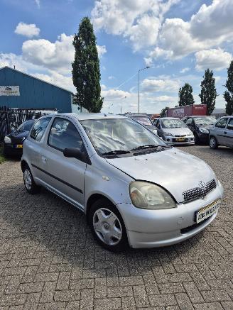 Toyota Yaris (P1) Hatchback 1.3 16V VVT-i (2NZFE) [63kW] 5-BAK picture 6