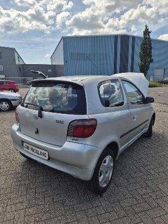 Toyota Yaris (P1) Hatchback 1.3 16V VVT-i (2NZFE) [63kW] 5-BAK picture 5