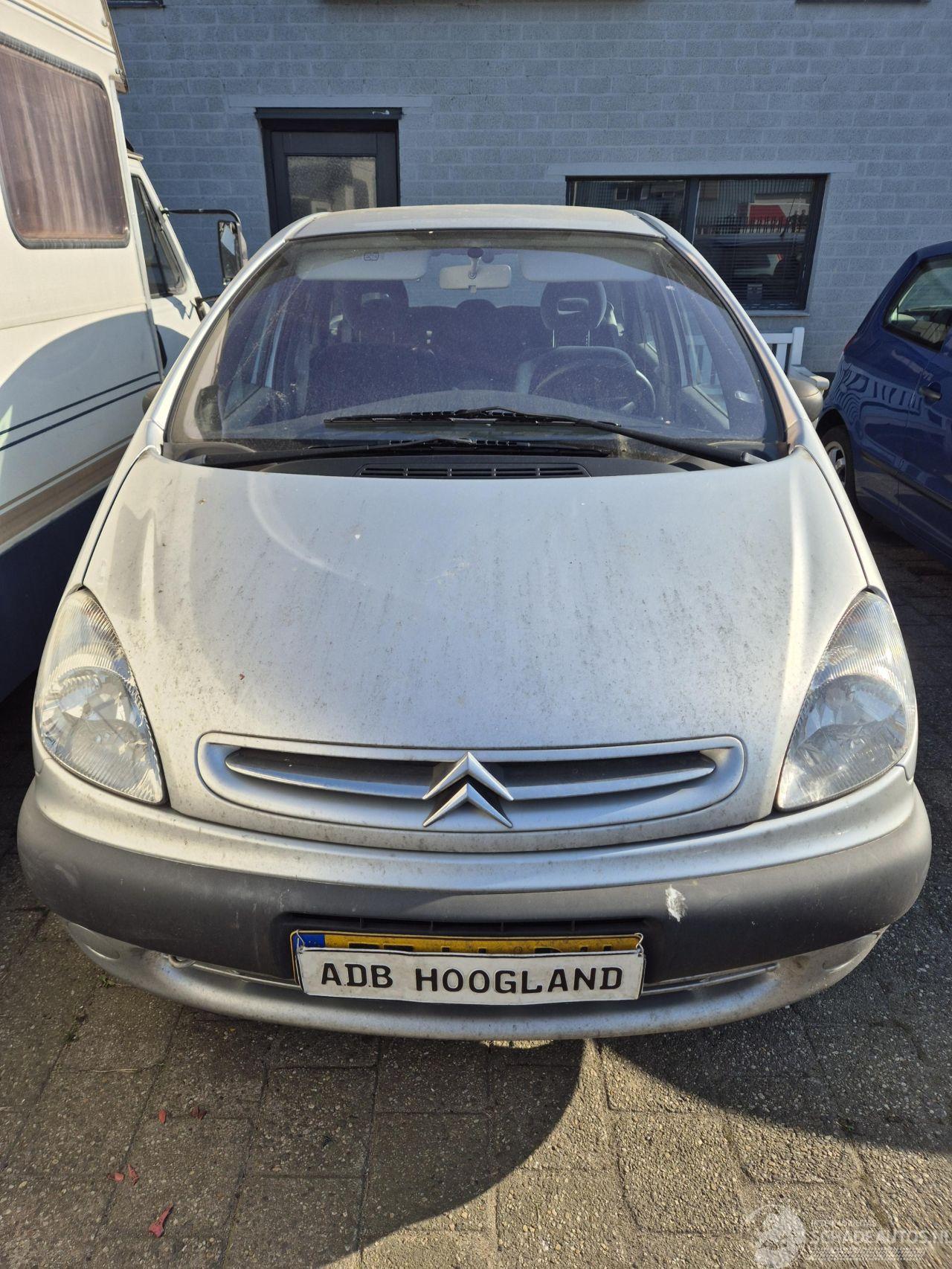 Citroën Xsara-picasso (CH) MPV 2.0 16V (EW10J4(RFN)) [100kW]