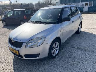 Vrakbiler auto Skoda Fabia II (5J) Hatchback 5-drs 1.2i (BBM) 2008/5