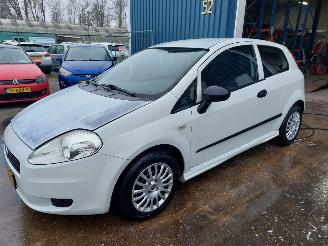 Uttjänta bilar auto Fiat Punto Grande Punto (199) Hatchback 1.3 JTD Multijet 16V 2010/12