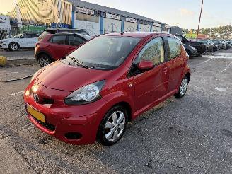 Unfallwagen Toyota Aygo 1.0-12V Automaat Airco 5-Deurs Aspiration Green 2010/6