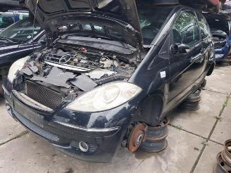 skadebil auto Mercedes A-klasse A (W169), Hatchback, 2004 / 2012 1.7 A-170 2005/9