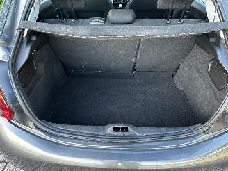 Peugeot 208 1.2 THP 110 signature picture 12