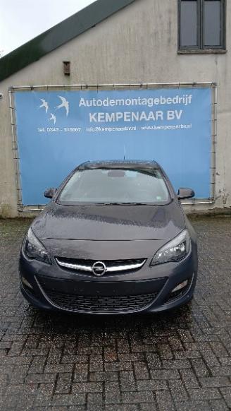 Opel Astra Astra J (PC6/PD6/PE6/PF6) Hatchback 5-drs 1.6 16V (A16XER(Euro 5)) [85=
kW]  (12-2009/10-2015) picture 1