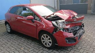 Kia Rio Rio III (UB) Hatchback 1.2 CVVT 16V (G4LA5) [63kW]  (09-2011/12-2017) picture 2