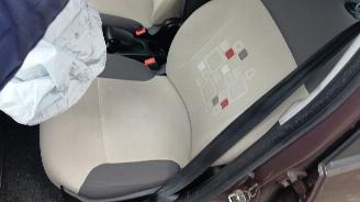 Fiat Panda Panda/Pandina (312) Hatchback 0.9 TwinAir Turbo 85 (312.A.2000) [63kW]=
  (02-2012/...) picture 8