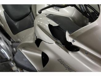 Honda NTV 650 Deauville picture 11