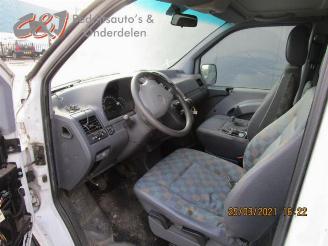 Mercedes Vito Vito (638.0), Van, 1995 / 2003 2.2 CDI 112 16V picture 6