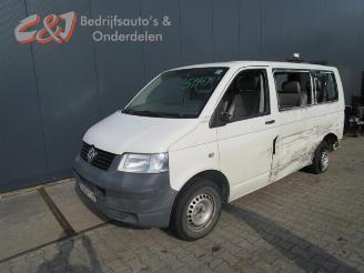 Auto da rottamare Volkswagen Transporter Transporter/Caravelle T5, Bus, 2003 / 2015 1.9 TDi 2008/4