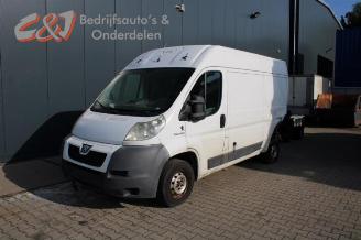 Vrakbiler auto Peugeot Boxer Boxer (U9), Van, 2006 2.2 HDi 100 Euro 4 2008/9