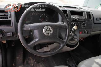 Volkswagen Transporter  picture 10