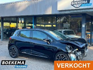 Unfallwagen Renault Clio 0.9 TCe Expression Navi Cruise Airco 2014/12