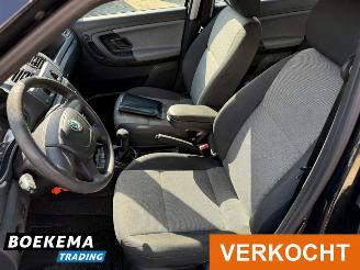 Skoda Fabia Combi 1.2 12V Fresh Airco picture 12