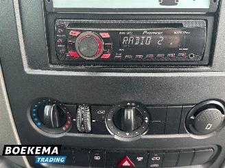 Volkswagen Crafter 35 2.0 TDI L3-H2 9-Persoons Rolstoellift picture 18