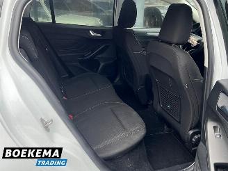 Ford Focus Wagon 1.0 EcoBoost 125PK Hybrid Navi Climate Cruise PDC Trekh. picture 21
