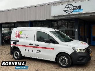 Vrakbiler auto Renault Kangoo 1.5 Blue DCI Navigatie Camera Cruise Airco Trekhaak Schuifdeur 2024/12