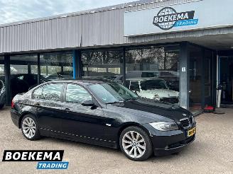 Unfallwagen BMW 3-serie 318i High Executive Automaat Navigatie Xenon 2007/2