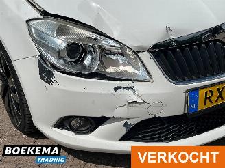 Skoda Fabia 1.4 RS 179PK DSG Open-dak Navigatie Clima picture 6