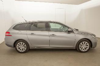 Peugeot 308 SW 1.2 PureTech Navi Clima Style picture 41