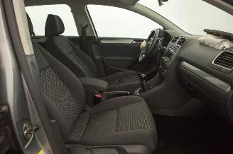 Volkswagen Golf 1.6 TDI Navi picture 22
