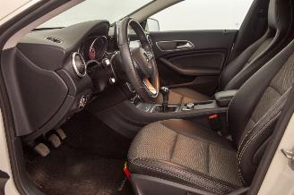 Mercedes Cla-klasse 180 Shooting Brake Airco Leer picture 23