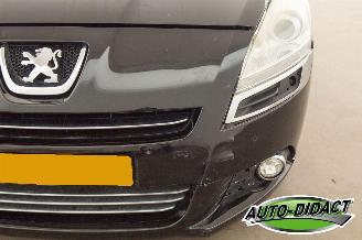 Peugeot 5008 1.6 THP GT 7P. Leer picture 31