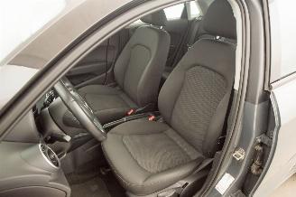 Audi A1 1.0 TFSI Navi picture 24