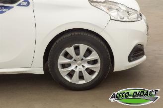 Peugeot 208 1.2 78.525 km picture 5