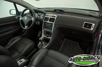 Peugeot 307 CC 2.0-16V Motorschade picture 16