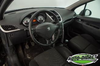 Peugeot 207 SW 1.6 VTi XS Première picture 21