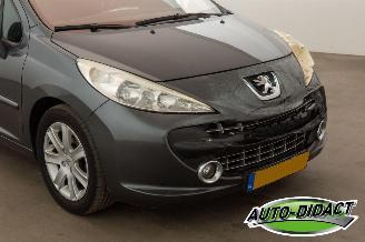 Peugeot 207 SW 1.6 VTi XS Première picture 30