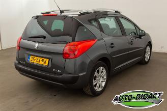 Peugeot 207 SW 1.6 VTi XS Première picture 4