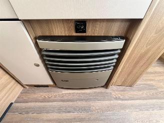 Burstner  Premio picture 12