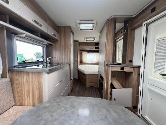 Burstner  Premio picture 21