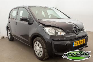 Volkswagen Up! 1.0 BMT move up! 94.653 km Airco picture 2