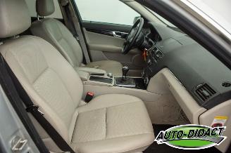 Mercedes C-klasse C200 Automaat Clima Navi Leder picture 20