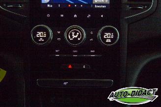 Renault Mégane Estate 1.0 Clima Navi TCe Zen Versnellingsbak probleem picture 9