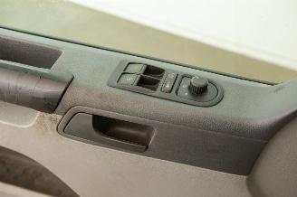 Volkswagen Transporter 2.5 TDI Automaat Airco picture 9