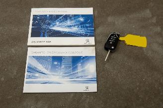 Peugeot 308 1.2 PureTech Clima Navi Blue Lease picture 25