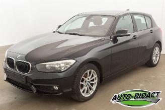 krockskadad bil auto BMW 1-serie 116i Clima Navi 96.669 km Motorschade 2018/10