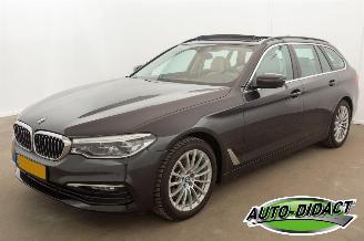 skadebil auto BMW 5-serie 520i Top Staat  !!! Pano Autom High Executive Edition 2019/6
