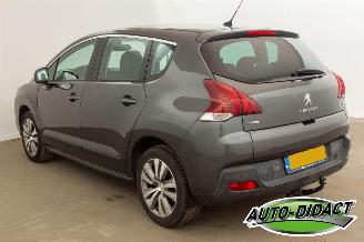 Peugeot 3008 1.2 PureTech Clima Navi Camera Style picture 3