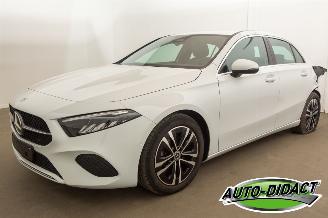 skadebil auto Mercedes A-klasse A180 Automaat Digi Dash Navi Camera 2023/6