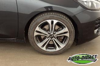 Kia Cee d 1.0 T-GDi GT-Line Pano Camera Navi Clima Edition picture 35