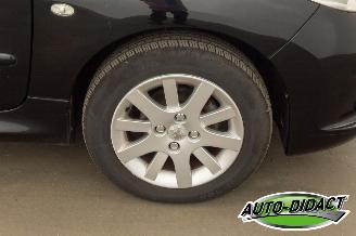 Peugeot 206+ 1.4 XS Airco picture 28