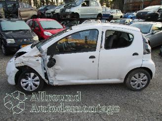 Citroën C1 C1 Hatchback 1.0 12V (1KR-FE(CFB)) [50kW]  (06-2005/09-2014) picture 8