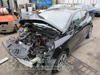 Renault Clio Clio IV (5R) Hatchback 5-drs 0.9 Energy TCE 90 12V (H4B-400(H4B-A4)) [=
66kW]  (11-2012/08-2021) picture 1