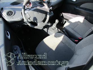 Renault Twingo Twingo II (CN) Hatchback 3-drs 1.2 16V (D4F-770) [55kW]  (03-2007/09-2=
014) picture 9